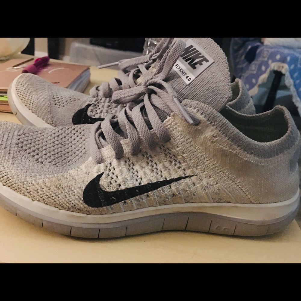 Women’s Nike size 6